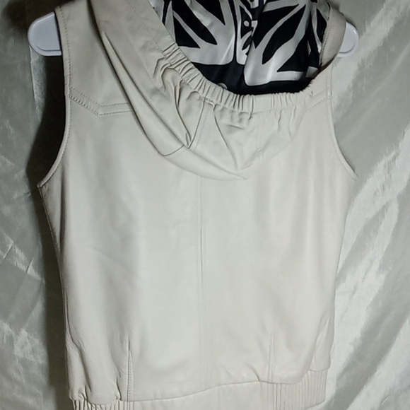 One girl who leather hooded vest women's small - Picture 7 of 7